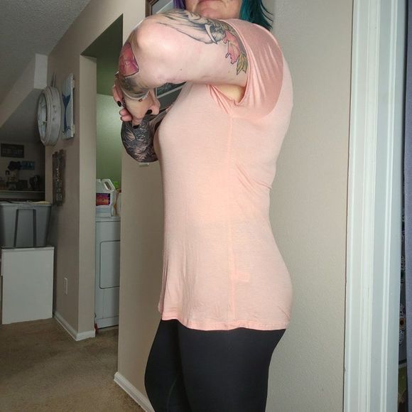 Active USA Peach soft short sleeved top - Picture 2 of 5